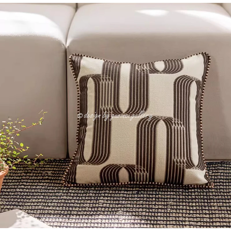 GUVINCI Modern Art Abstract Curves Jacquard Cushion Cover Traditional Mahori Tattoos Decorative Pillow Case 45x45cm Brown Beige