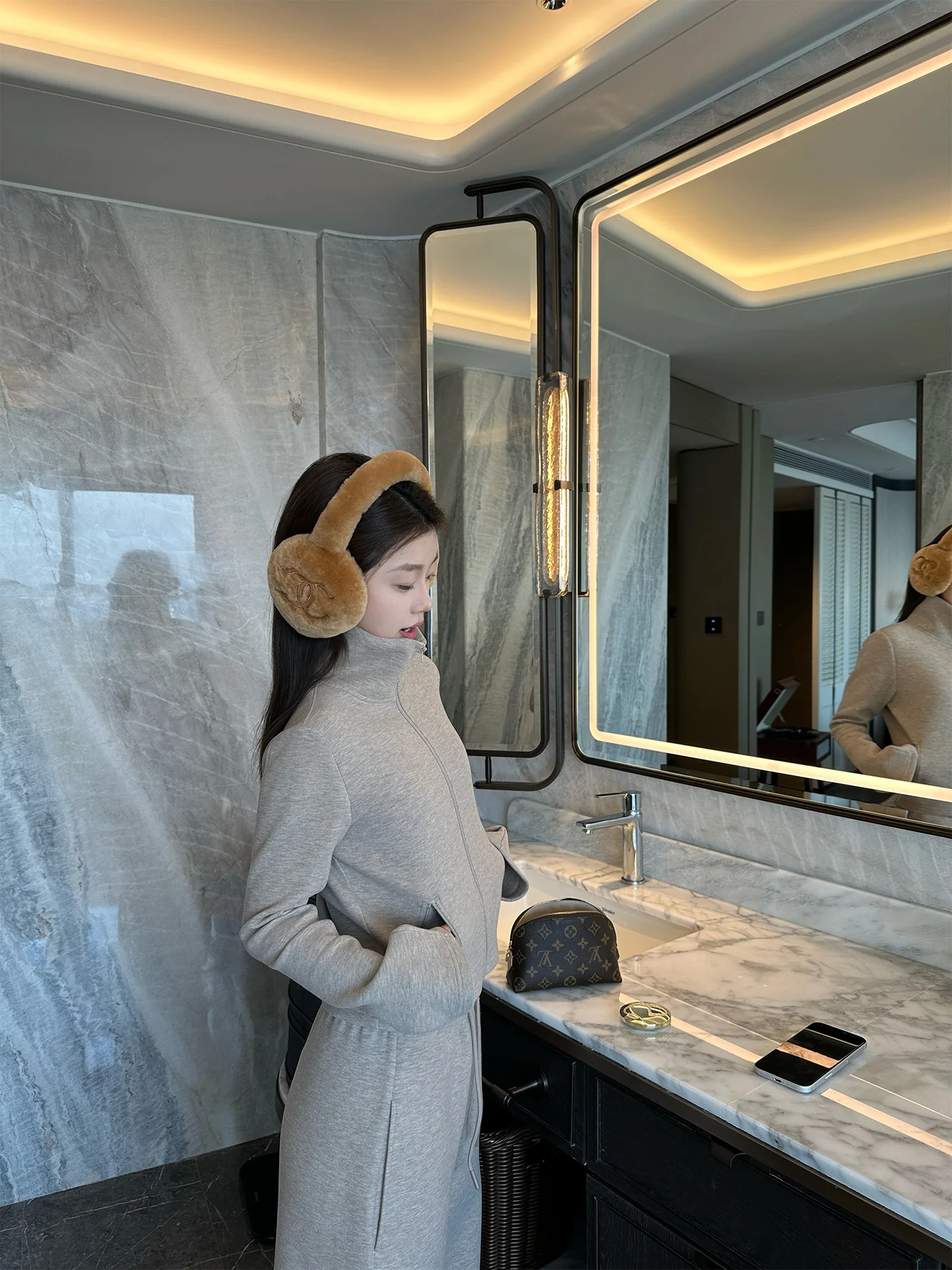 

Свободный крой, комплект MultiMath Xiao Ding Bao Li Rice Cake Set, женский повседневный спортивный костюм с воротником-стойкой, комплект из двух предметов, с длинными рукавами