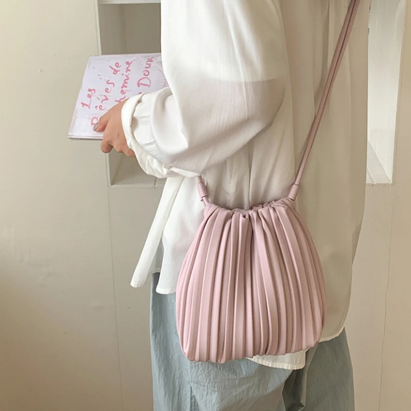 

Fold Casual Crossbody Bags For Women Shoulder Messenger Bag 2025 Small Fashion Pu Phone Purse Girls Ruched Sling Bag