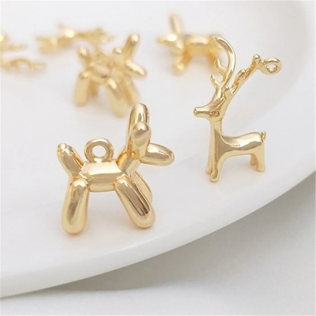 

14K Gold Package Cute Balloon Dog Deer Little Deer Pendant Handmade Pendant DIY Original Jewelry Bracelet Accessories C367