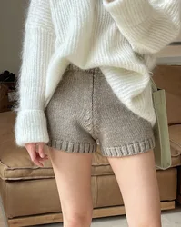Women Knitted Shorts Wool Blended Fashion Knitwear XS-S