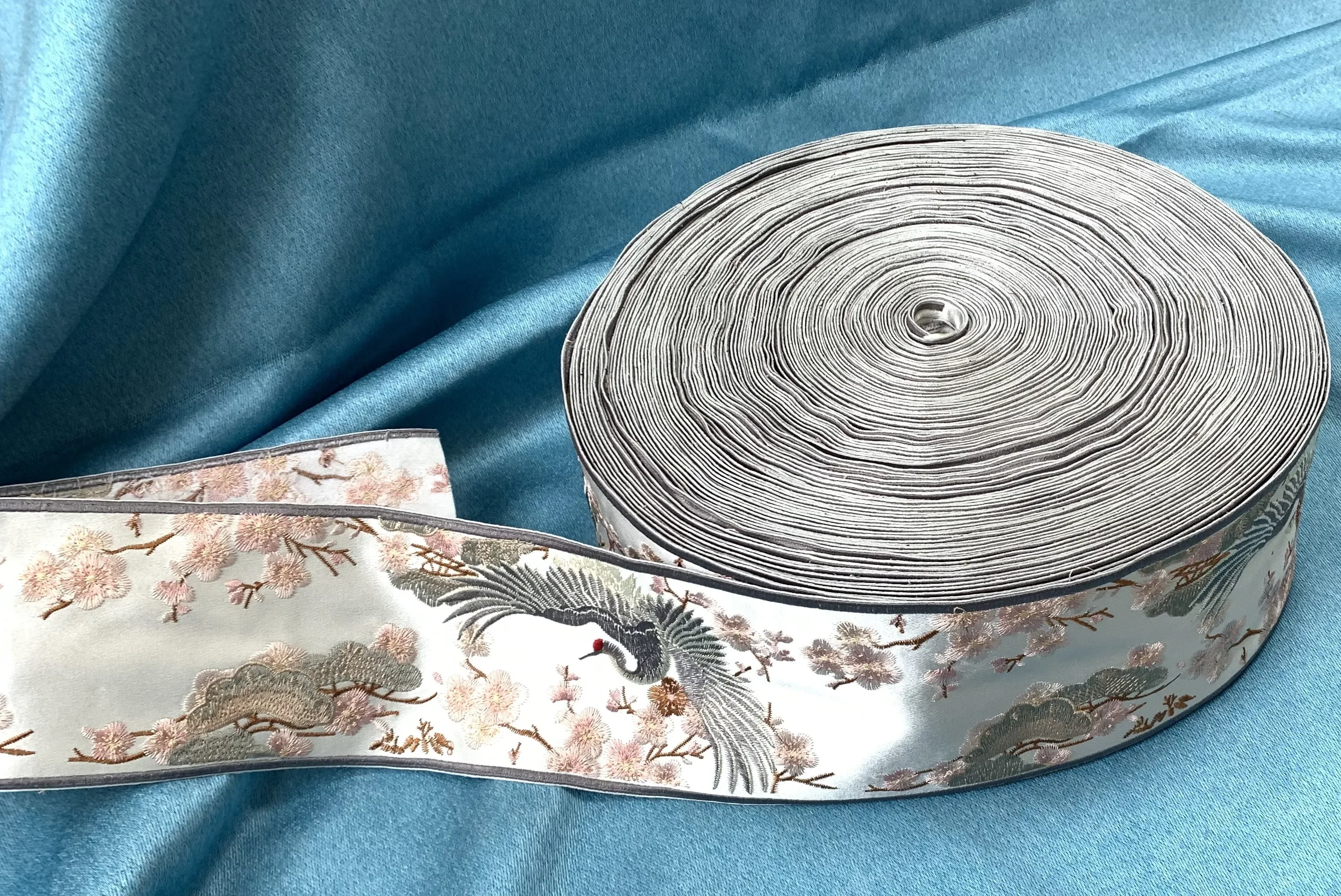 ستائر مطرزة على الطراز الصيني الجديد ووسائد أريكة من الدانتيل والوسائد، مقسمة ​ ​ أشرطة تزيين تنورة هانفو شيابي