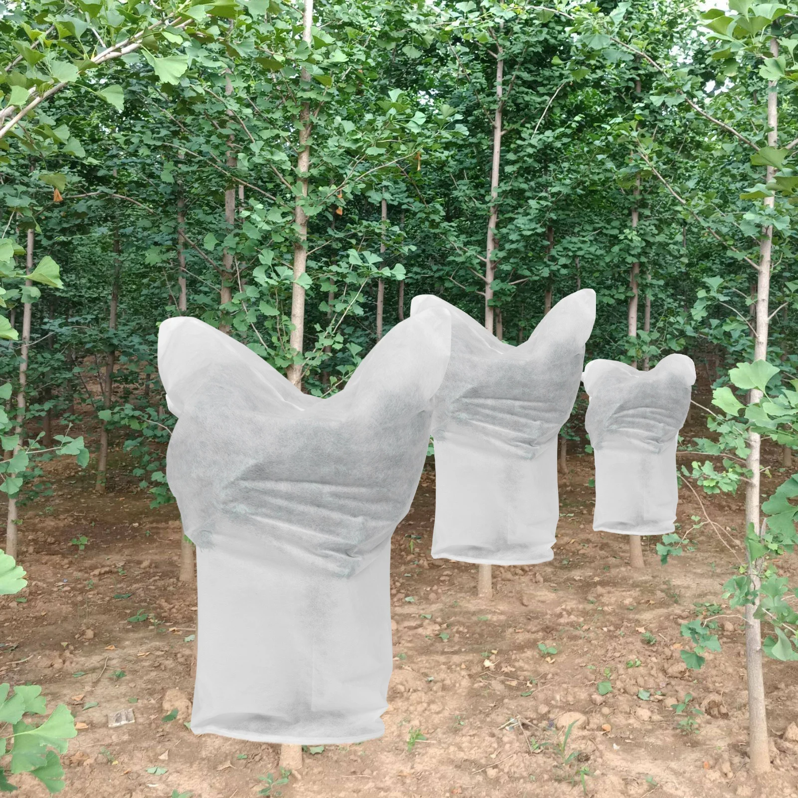 

Tree Frost Protection Cover Non-Woven Breathable Winter Plant Protective Cover Adjustable Drawstring Snow Proof Garden Plant Bag