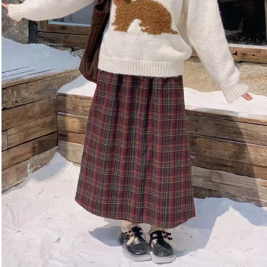 レトロな赤いチェック柄スカートハイウエスト A ライン女性のスカート Cisas 新年痩身スカート通勤暖かい綿スカート