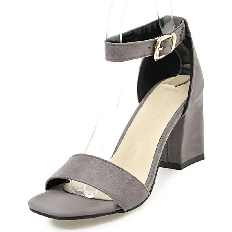 Girseaby Décolleté sexy per le donne Tacchi alti Open Toe Flock Fibbia spessa Scarpe da ufficio per feste da sposa Plus Size 32 33 41 42 43 QL1184