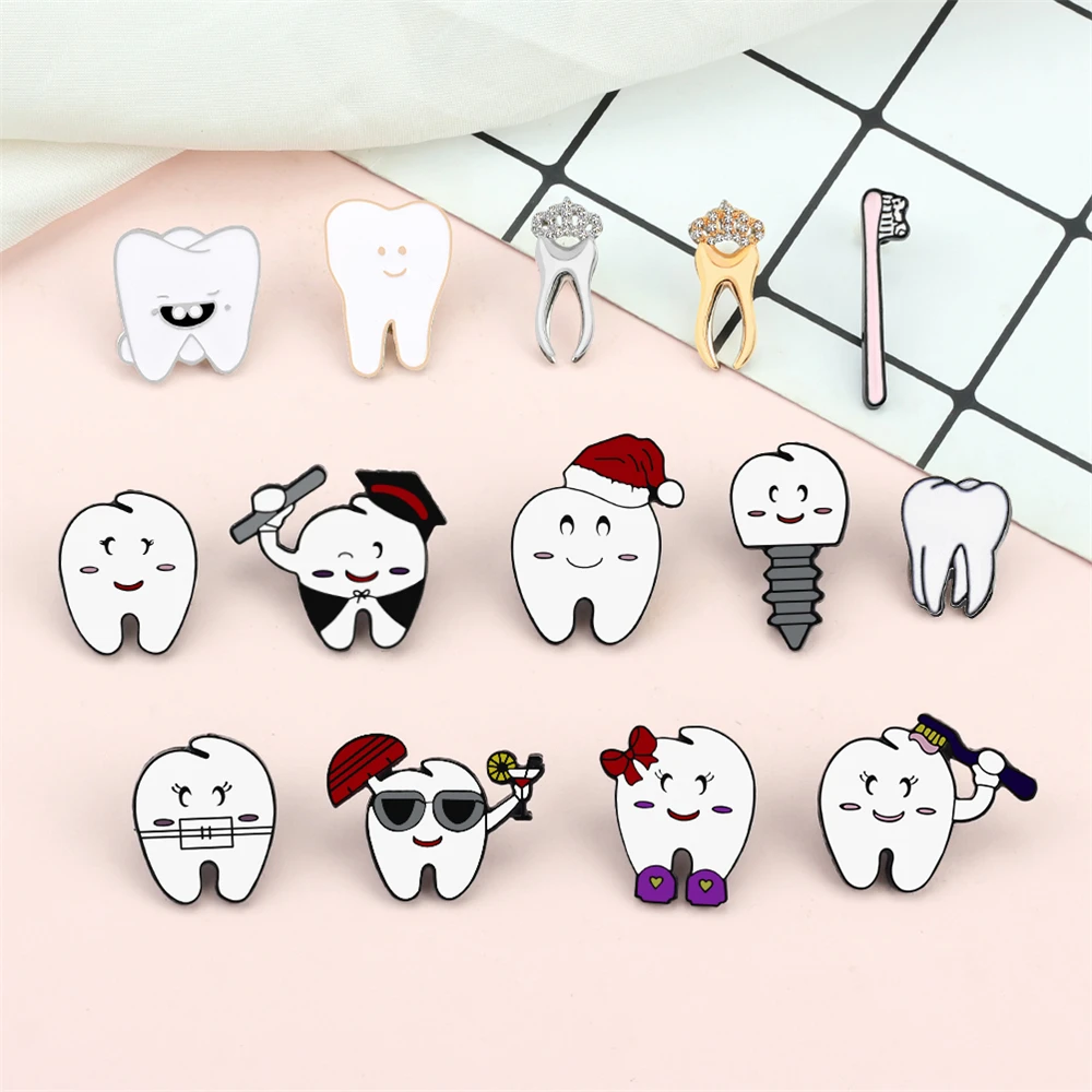 Funny Cute Tooth Brooches Cartoon Toothbrush Protect Teeth Pins for Dentist Kids Metal Badge Custom Backpack Lapel Jewelry Gifts