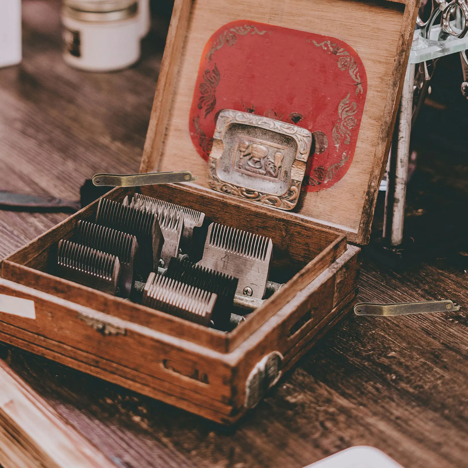 

1Set Vintage Decorative Iron Hinges for Wooden Box Durable Jewelry Box Lid Support Hinges Replacement Hardware for Crafts