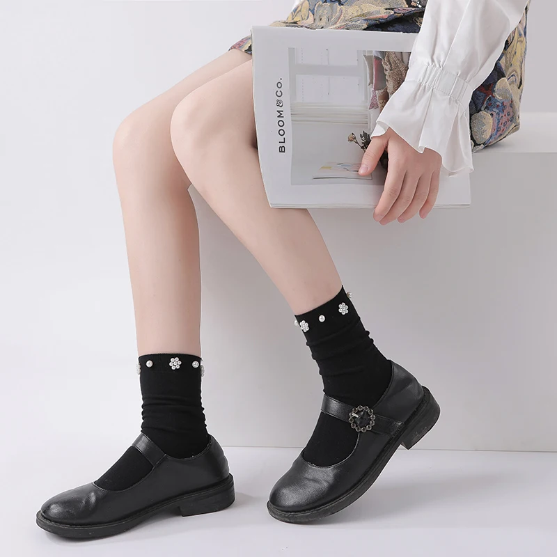 Harajuku White Socks For Women Japanese Fashion Pearl Decoration Long Socks Korean Style Womens Pearls Socken Meias Feminina