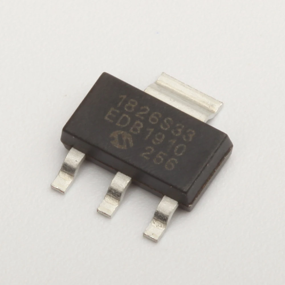 MCP1826ST-3302E/DB  MCP1826S-3302E/DB 1826S33 3.3V 1A SOT223-3  5pcs/lot