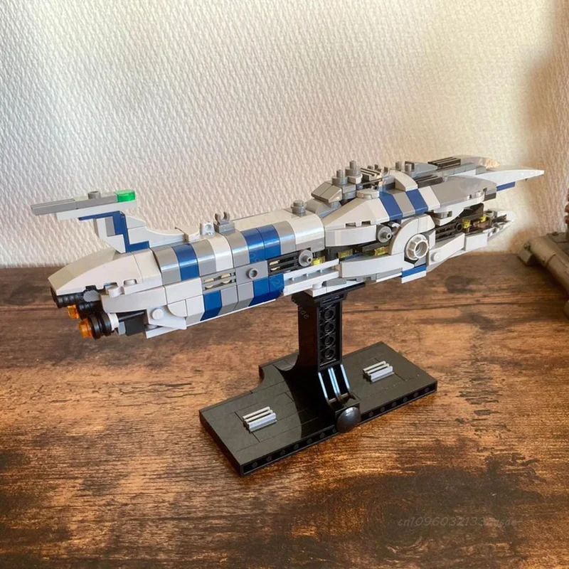 NUOVO MOC Serie di film di fantascienza Malevolence Midi Scale Building Blocks Modello di assemblaggio fai da te Spazio interstellare Astronave Giocattolo per bambini Regalo