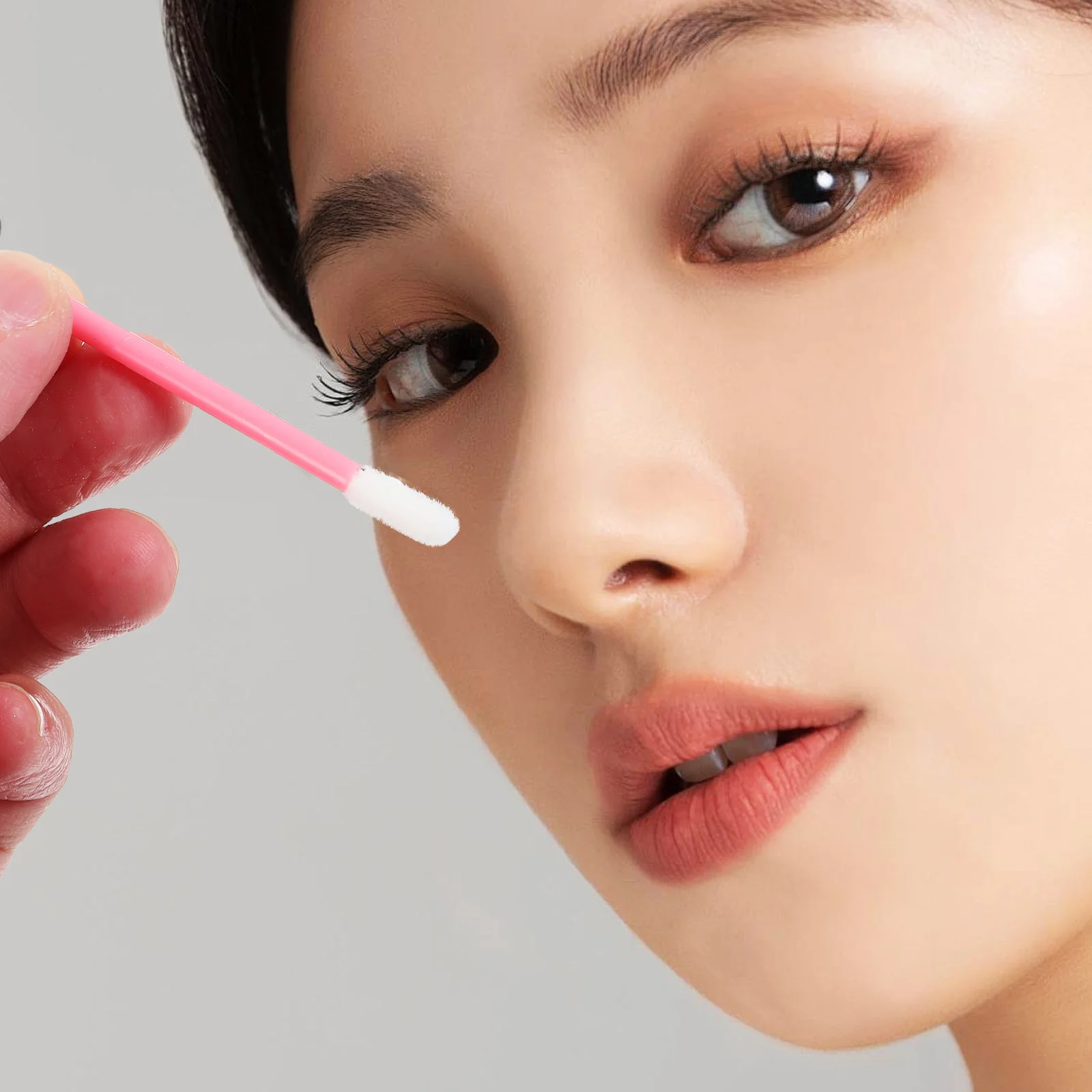 100 個クリーニング綿棒口紅アプリケーター正確なメイク落とし用ポータブル小型メイクブラシツール化粧品ブラシキット