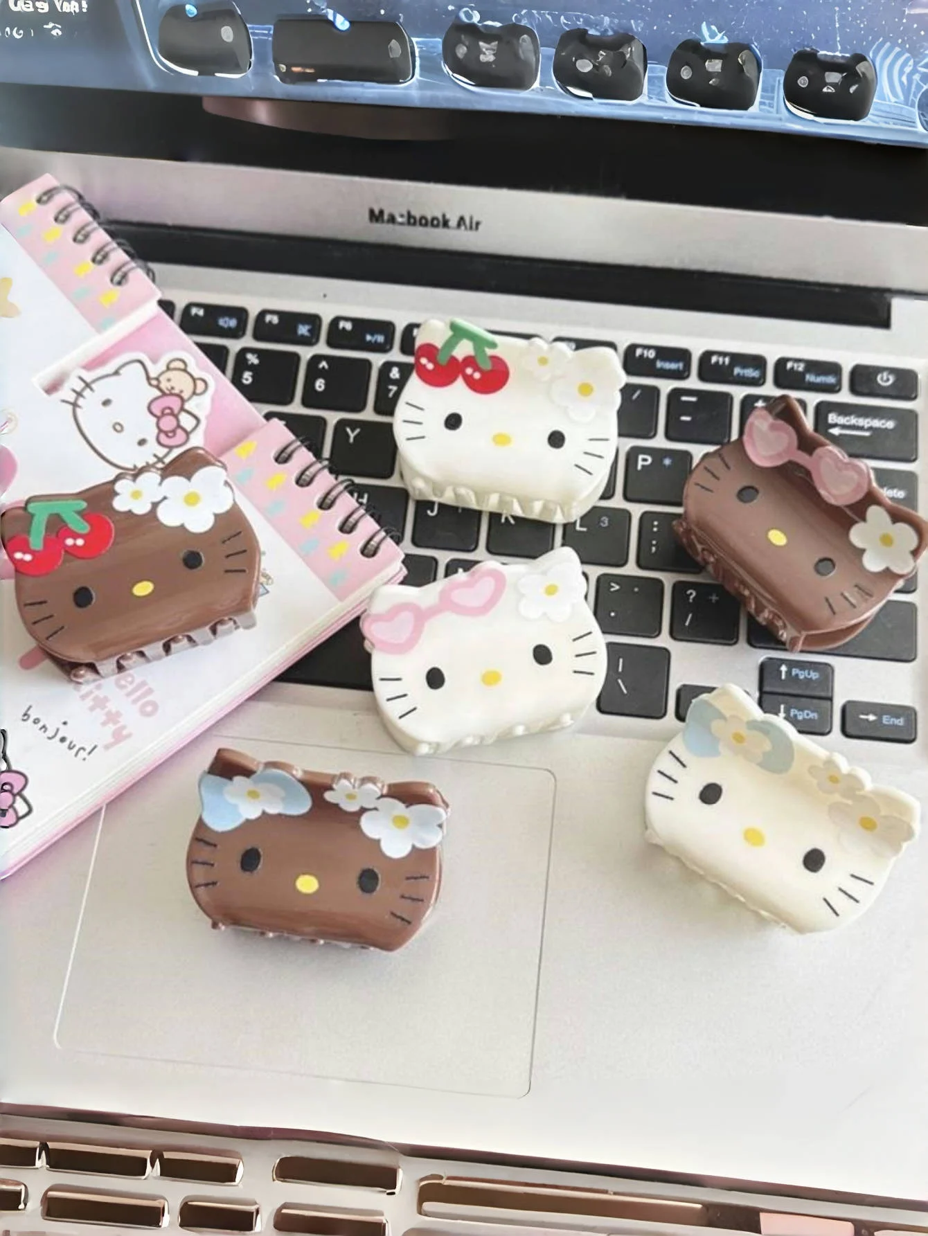 1 szt. Akrylowy klips do włosów Sanrio Hello Kitty Melody, urocze akcesoria do włosów z kreskówek, modne ozdoby do włosów