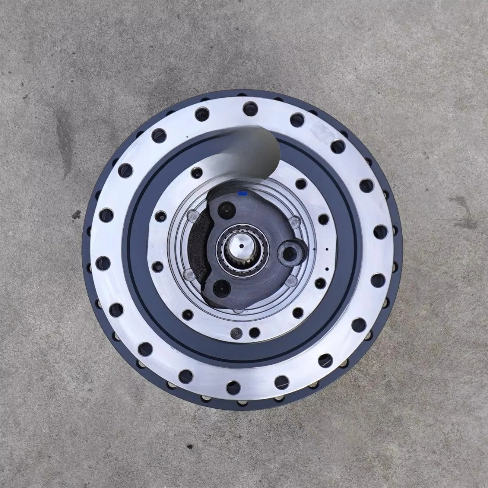 39Q8-42101 39Q8-42102 39Q8-42100 Travel Reduction Gearbox R300-9 R300 Walking Gearbox Final Drive