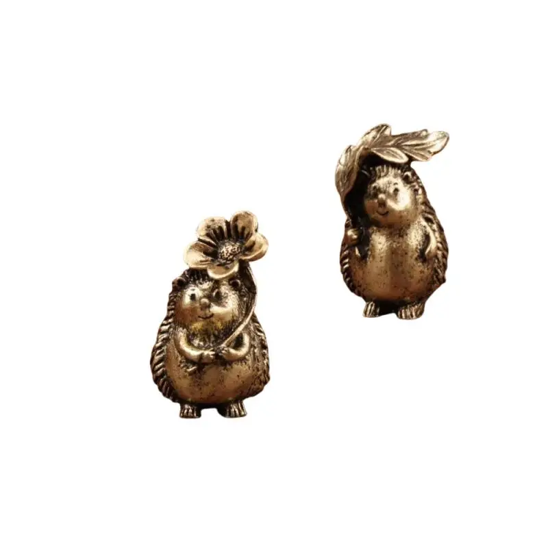 2Pcs/Set Collectible Figure Brass Hedgehog Statue Decorated With Beautiful Leaves And Flowers
