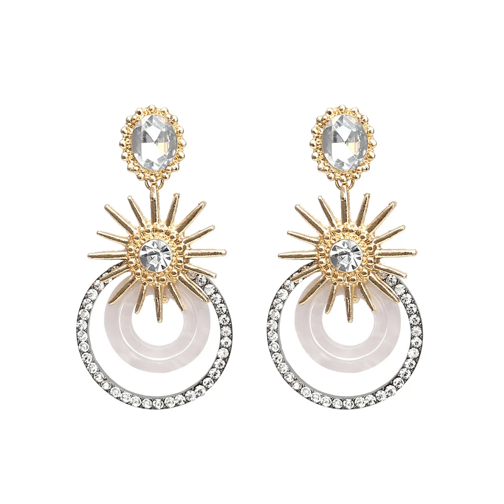 Wind exaggerated geometric round acrylic earrings, alloy diamond-encrusted earrings, earrings, hot-selling sources, wholesale
