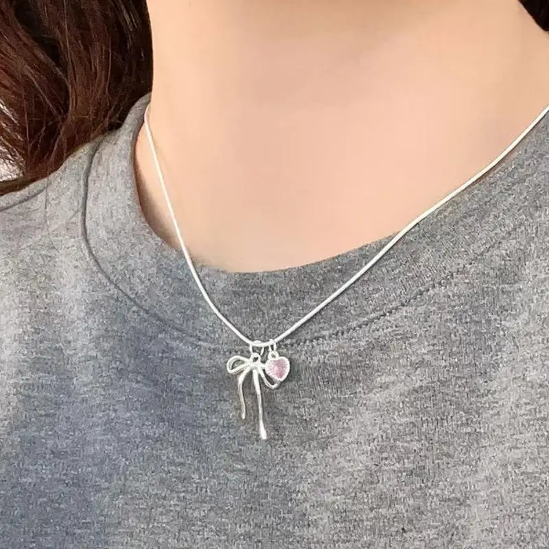 Rosa Zirkon-Schleifenanhänger-Halsketten für Frauen und Mädchen, süß, elegant, klassisch, schlicht, mit Persönlichkeit, Verlobungsschmuck, Geschenke – Detail 3