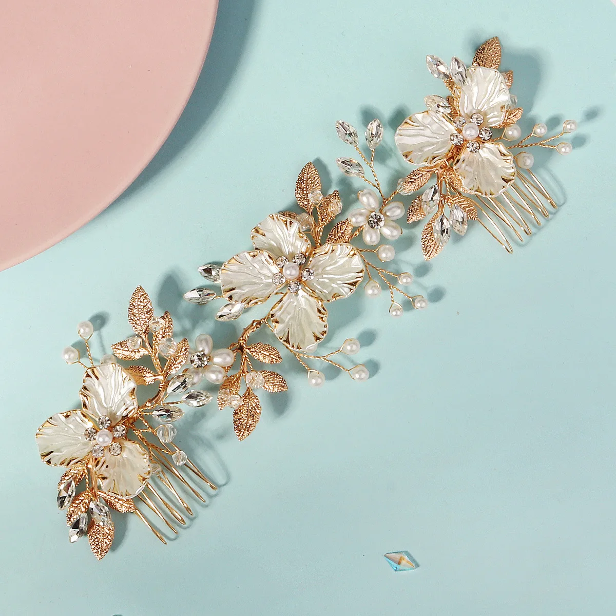 اكسسوارات الزفاف اليدوية إدراج مشط فستان الزفاف تصفيف أغطية الرأس الذهب جو المياه الماس اللؤلؤ زوج مشط الشعر مشط
