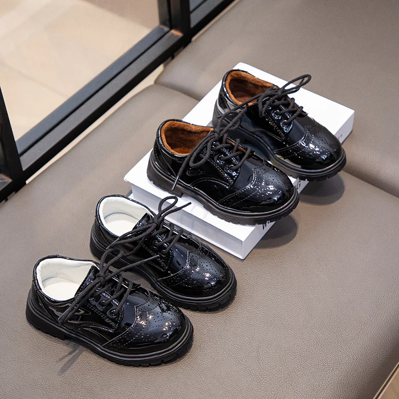 

Детская кожаная модная весенняя повседневная обувь для мальчиков в британском стиле, 2025 г., модная и универсальная обувь высокого качества