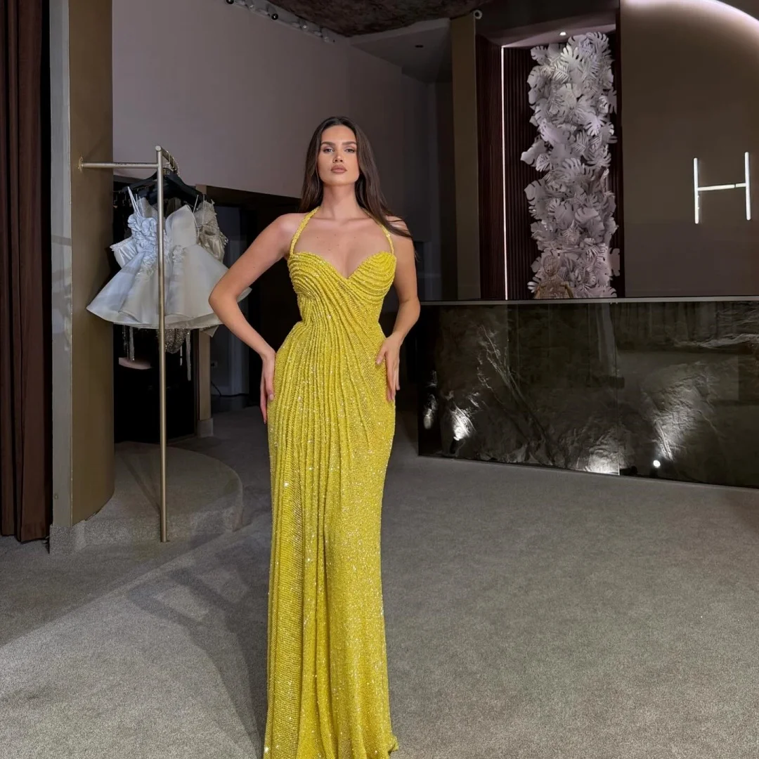 Bella Aangepaste Yerllow Strapless Halter Hals robes de soirée Zeemeermin Feestjurken Ruglooze Vloerlengte Kralen Galajurk
