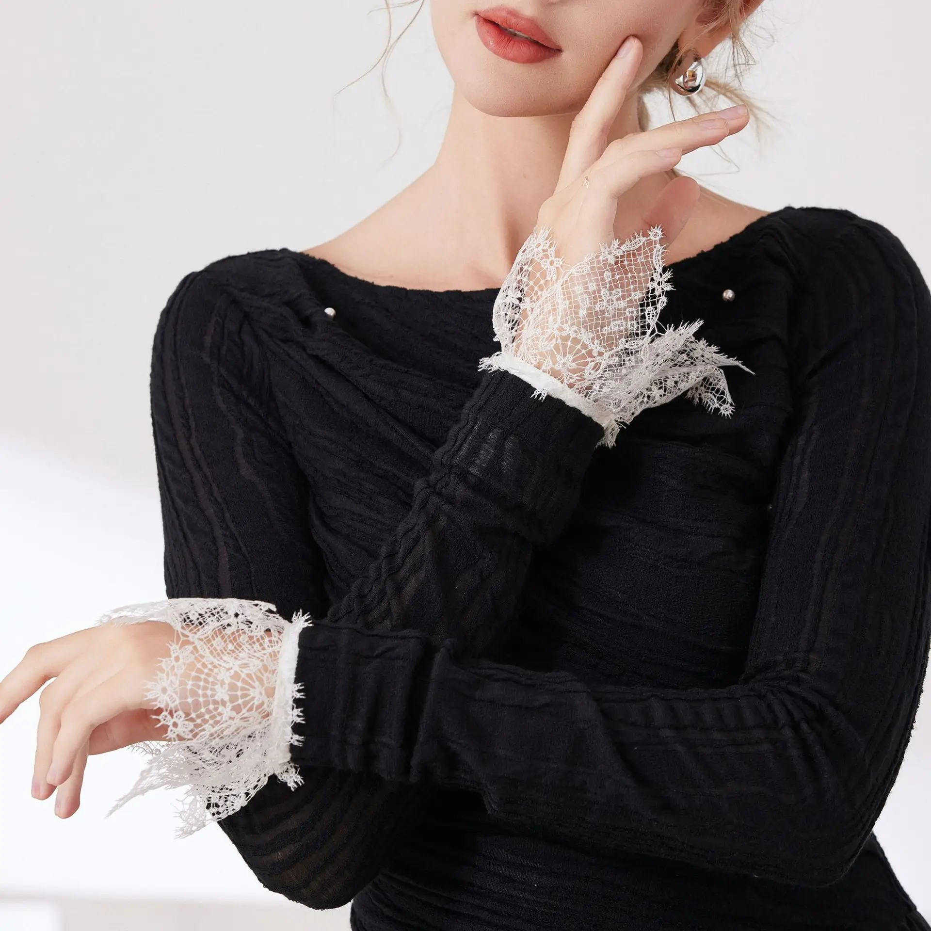 

The New Hot-selling Fashion Personality Lace Fake Sleeves Solid Color Simple and Versatile Dance Costumes Fake Cuffs