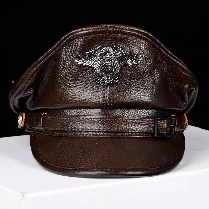 2025 Berretti militari tedeschi retrò per uomo Cappelli a sommità piatta in vera pelle maschile Europeo Americano Capitano Locomotiva Chapeau