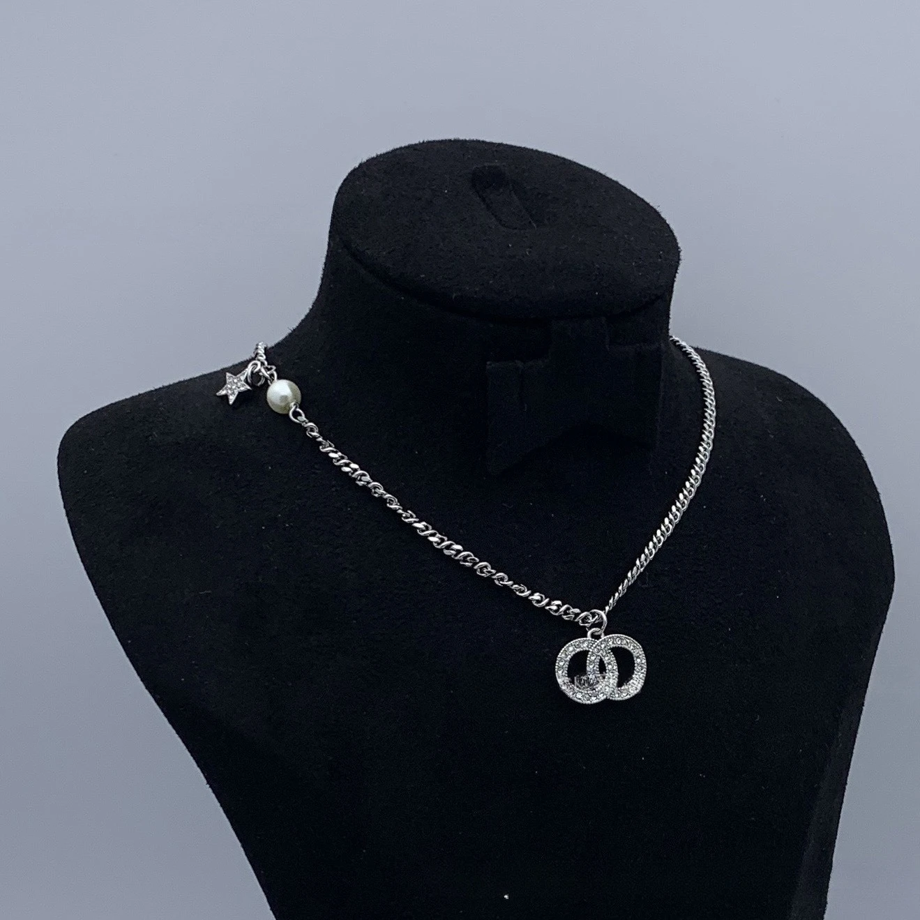 قلادة مزدوجة فلاش الماس الايبوكسي ريترو صغيرة عطرة نمط جديد قلادة المرأة 2025 #2