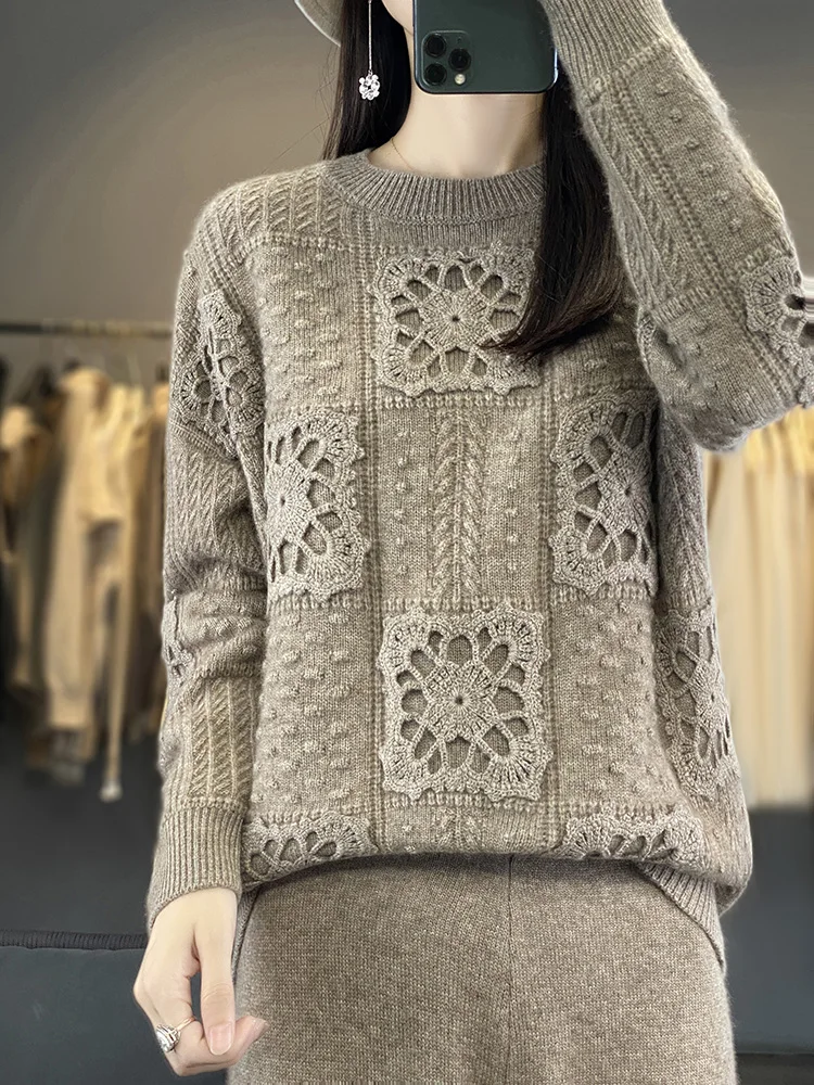 Autumn and Winter New 100% Pure Woolen Sweater Women\'s Round Neck Handmade Hooked Flower Hollow Thick Knitted Bottom Sweater