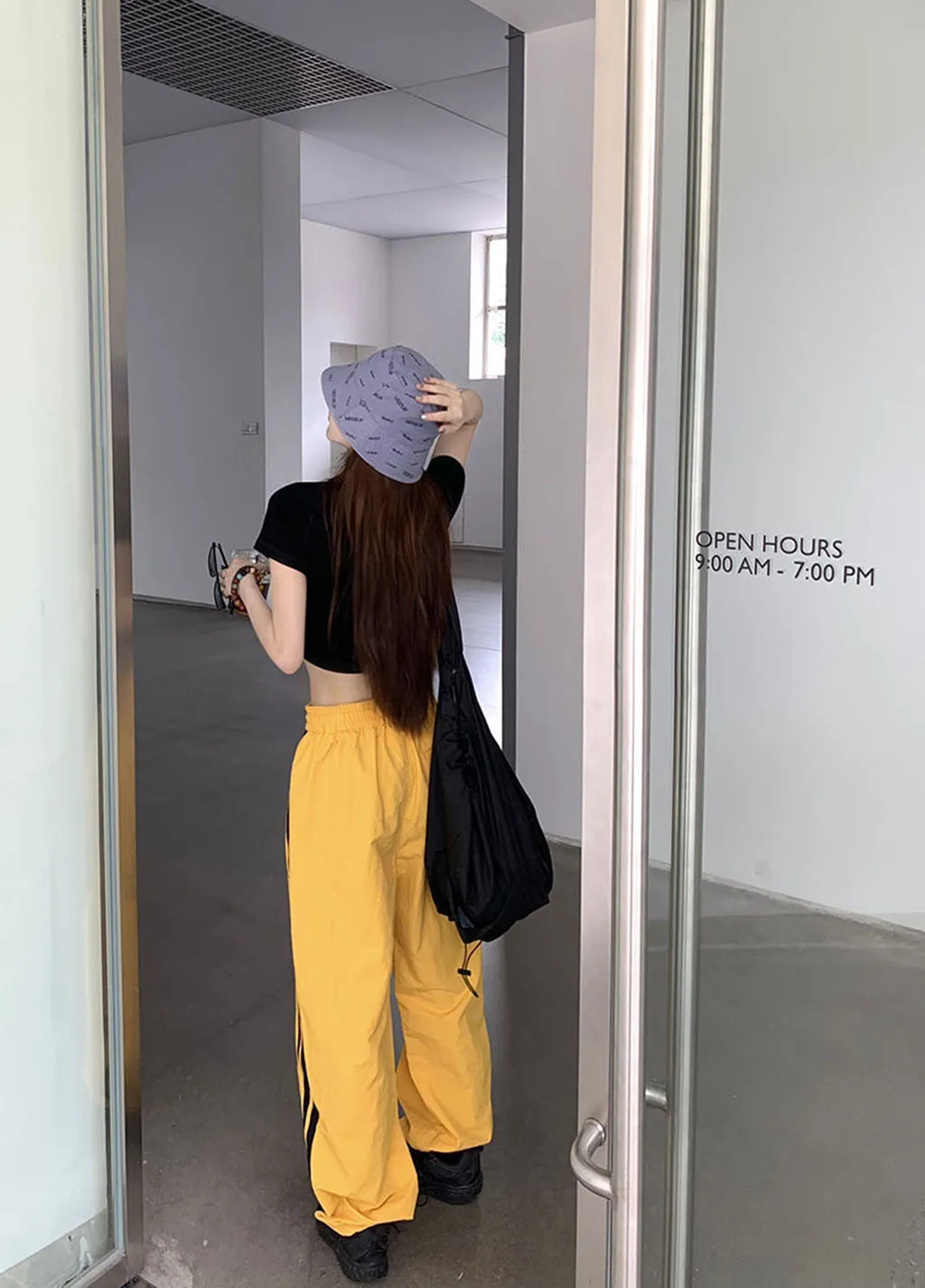 กางเกงกีฬาลายทางหลวมๆ ลำลองสำหรับผู้หญิง กางเกงคาร์โก้บางสำหรับฤดูใบไม้ผลิและฤดูใบไม้ร่วง แจ๊สลำลอง สตรีทแดนซ์ ฮิปฮอป