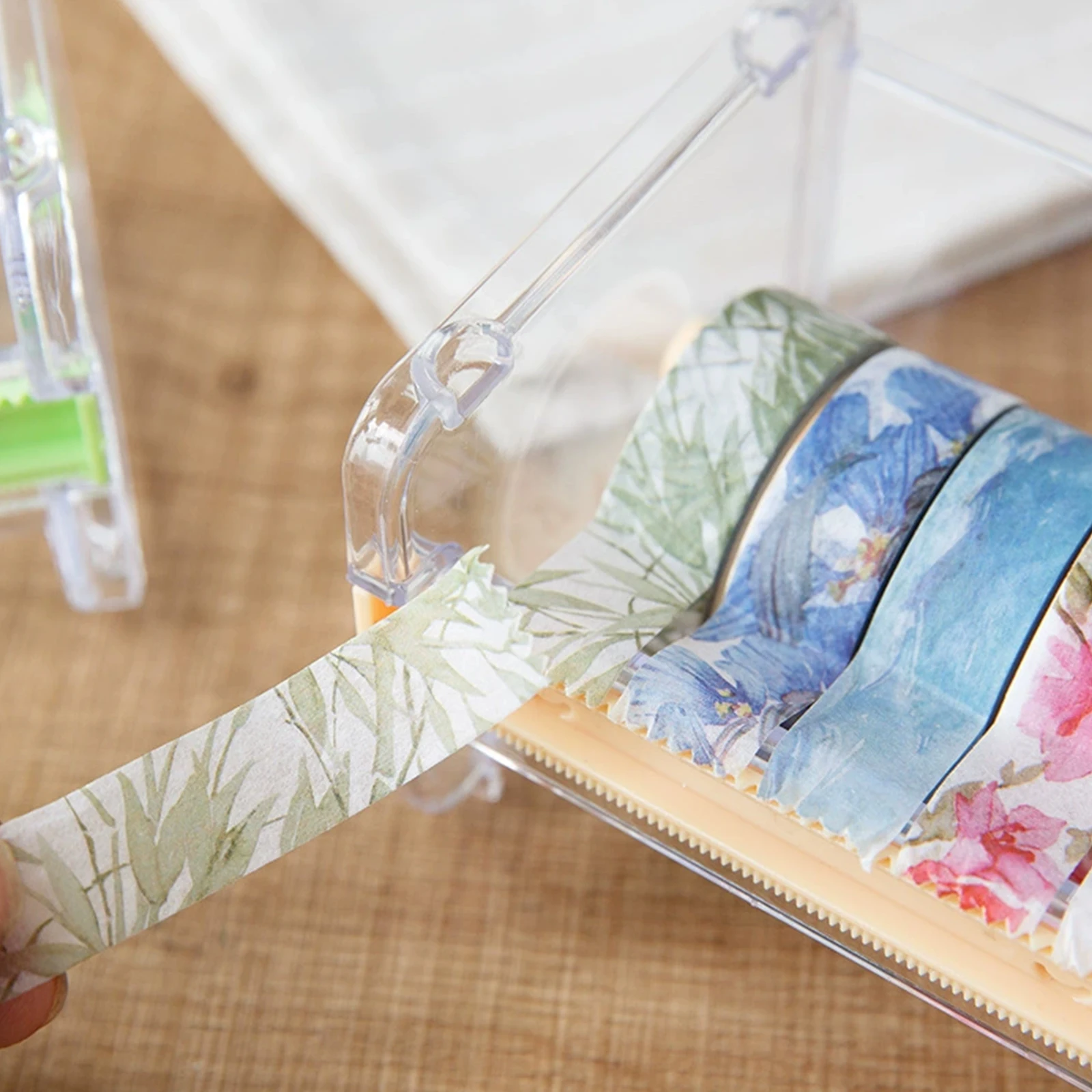 Portable Transparent Acrylic Eyelash Tape Cutter Colorful Cutter PE Tapes Adhesive Rotating Tape Holder Eyelash Makeup Tool