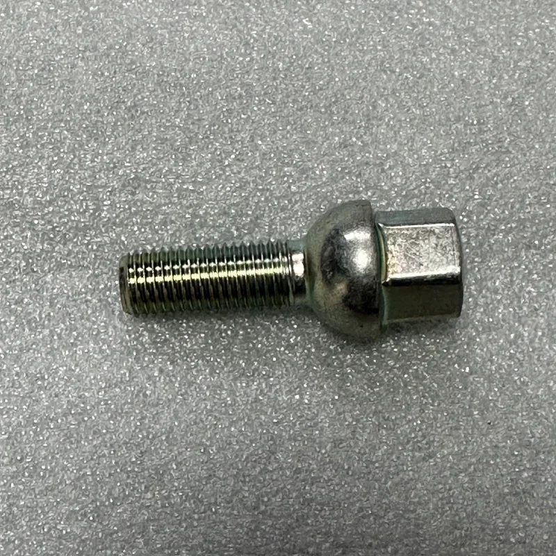 Original Tire Wheel Set Screw Nut For Korando 4173511001 High Quality