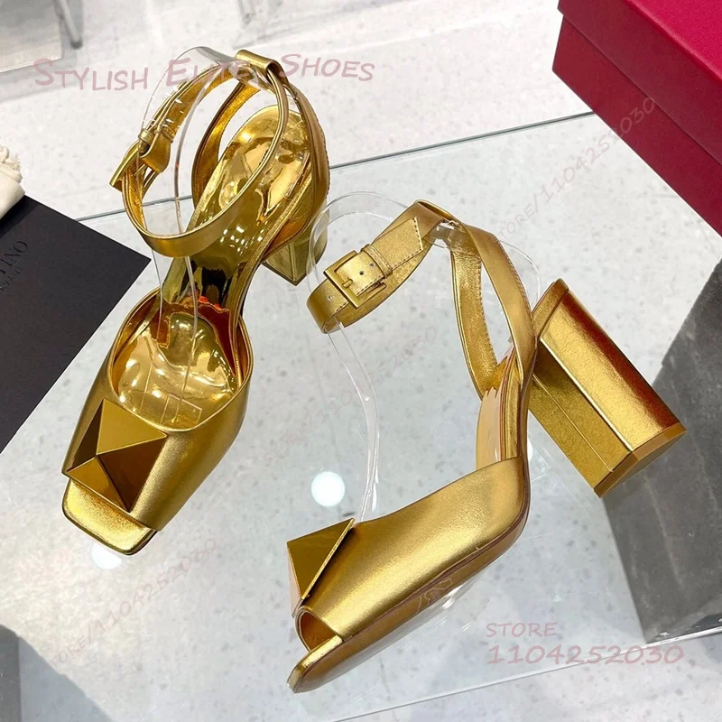 

Light Khaki Open Gold Rivet Sandals Girls Rose Red Chunky Heel Square White Leather Pump Jeweled Strap Buckle Glitter Black Shoe