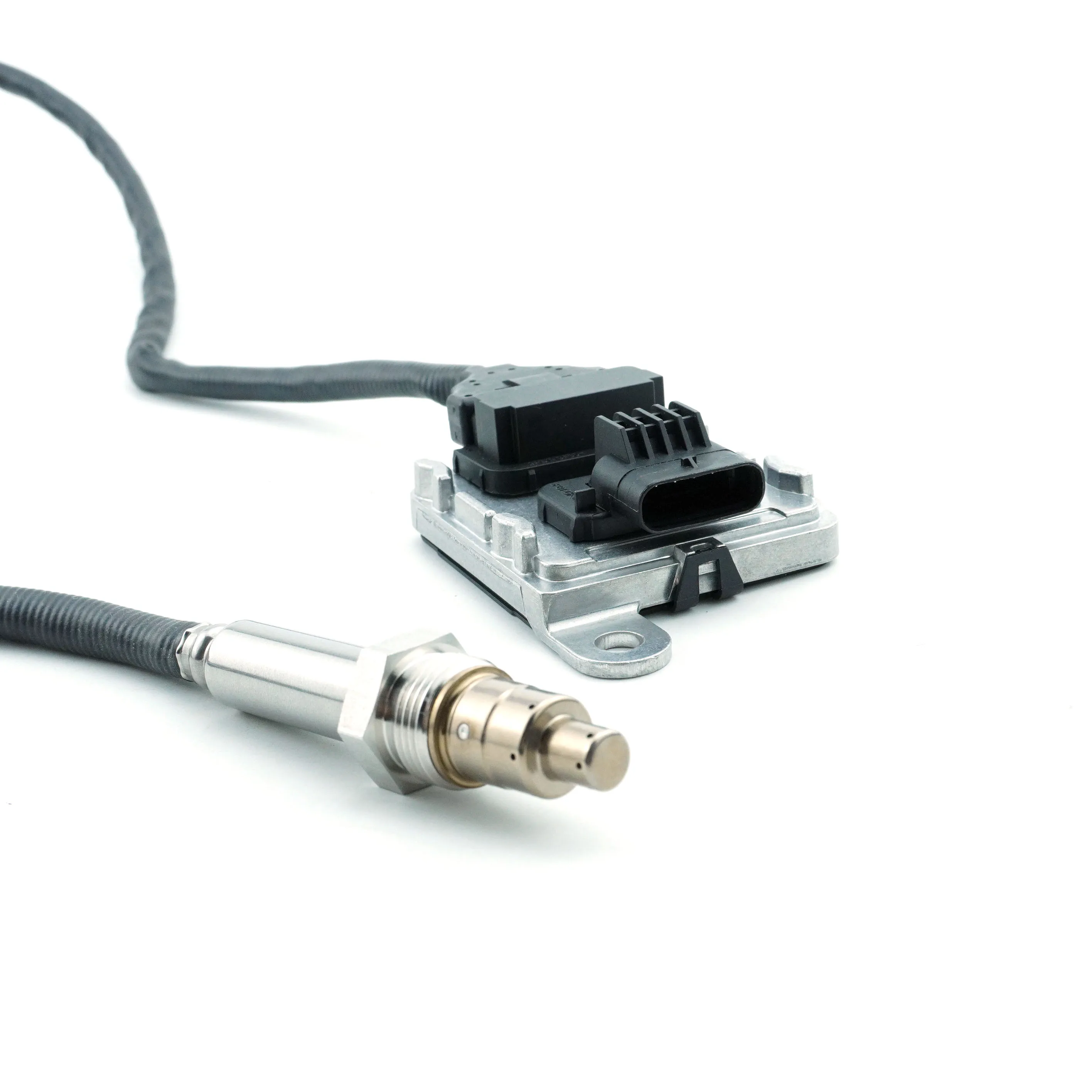 46344801   SNS0922B A3C 03444500 -01 مستشعر أكسيد النيتروجين مستشعر أكاسيد النيتروجين عالي الجودة لقطع غيار مسبار السيارات بسعر جيد