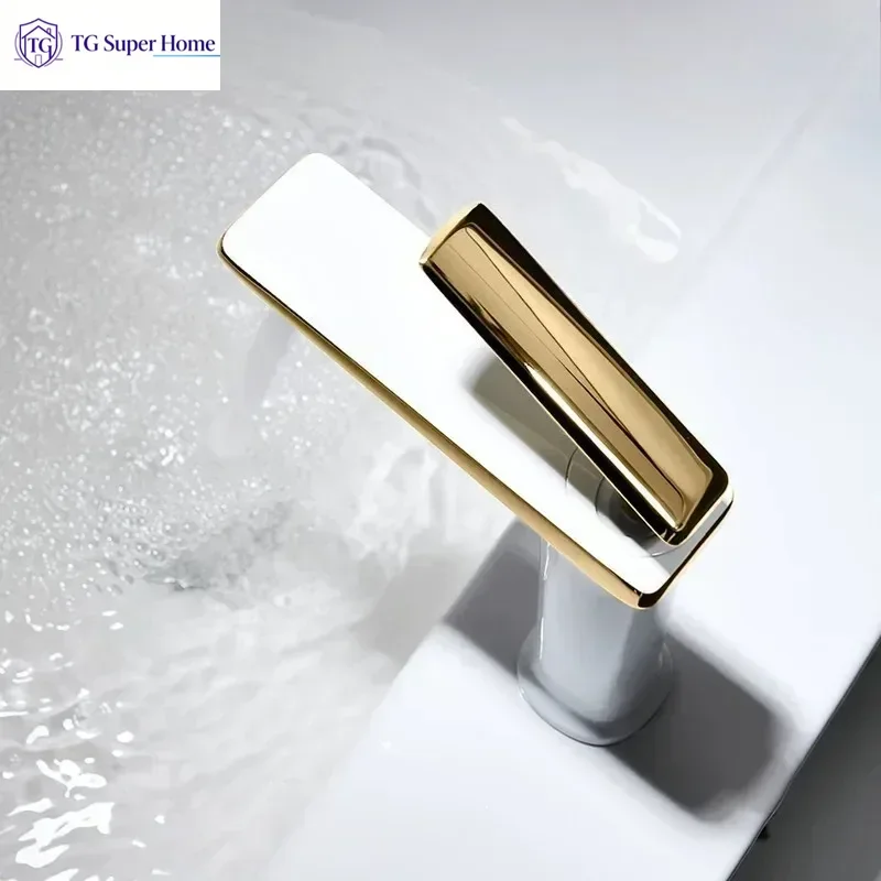 White Bathroom Sink Faucet Hot Cold Mixer Tap Deck Mounted Vanity Basin Tap for Home
