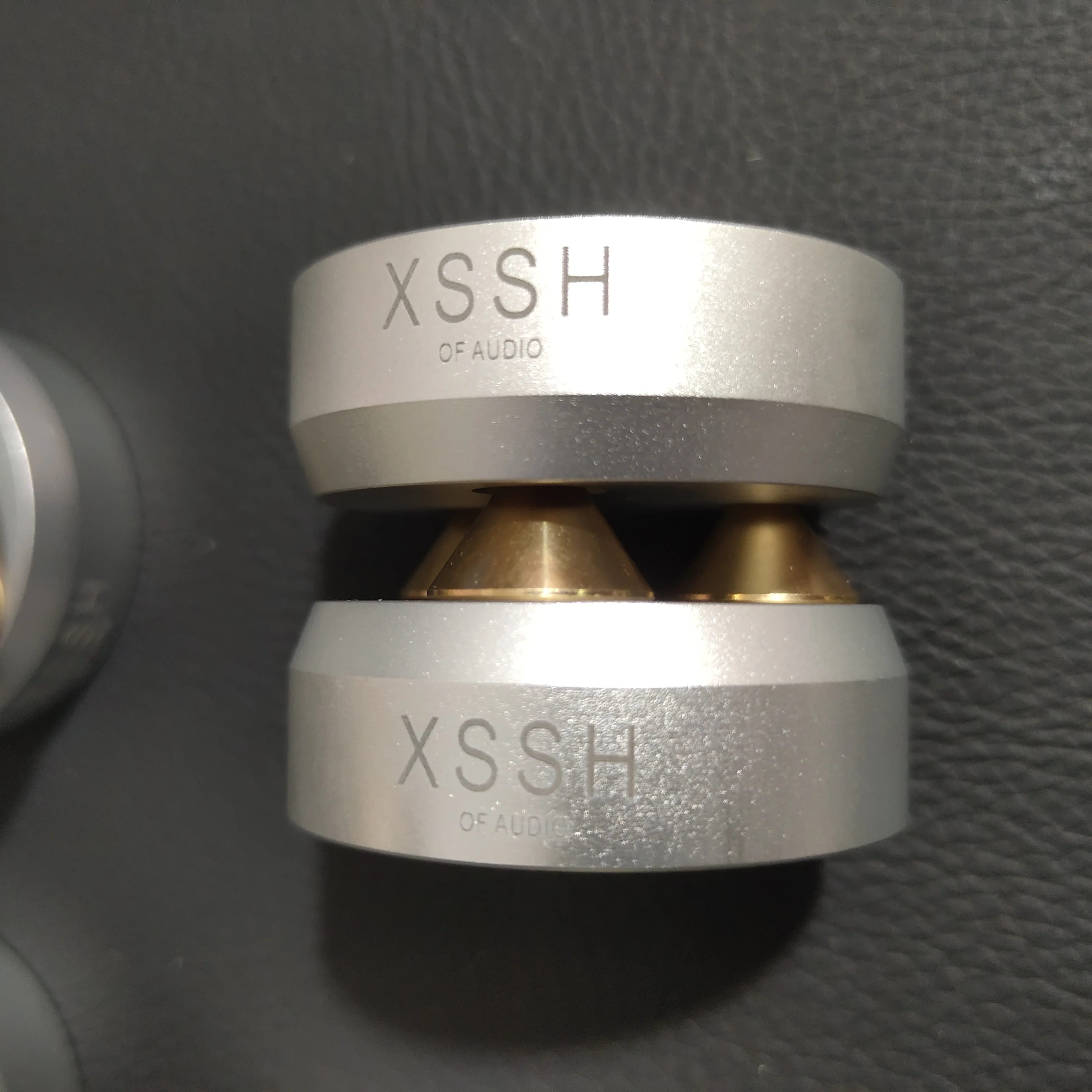 New Home Theater Audio Audiophile Grade Shock Damping Pad HIFI Speaker CD Amplifier Three-dimensional ISOLATION FEET Brass Spike