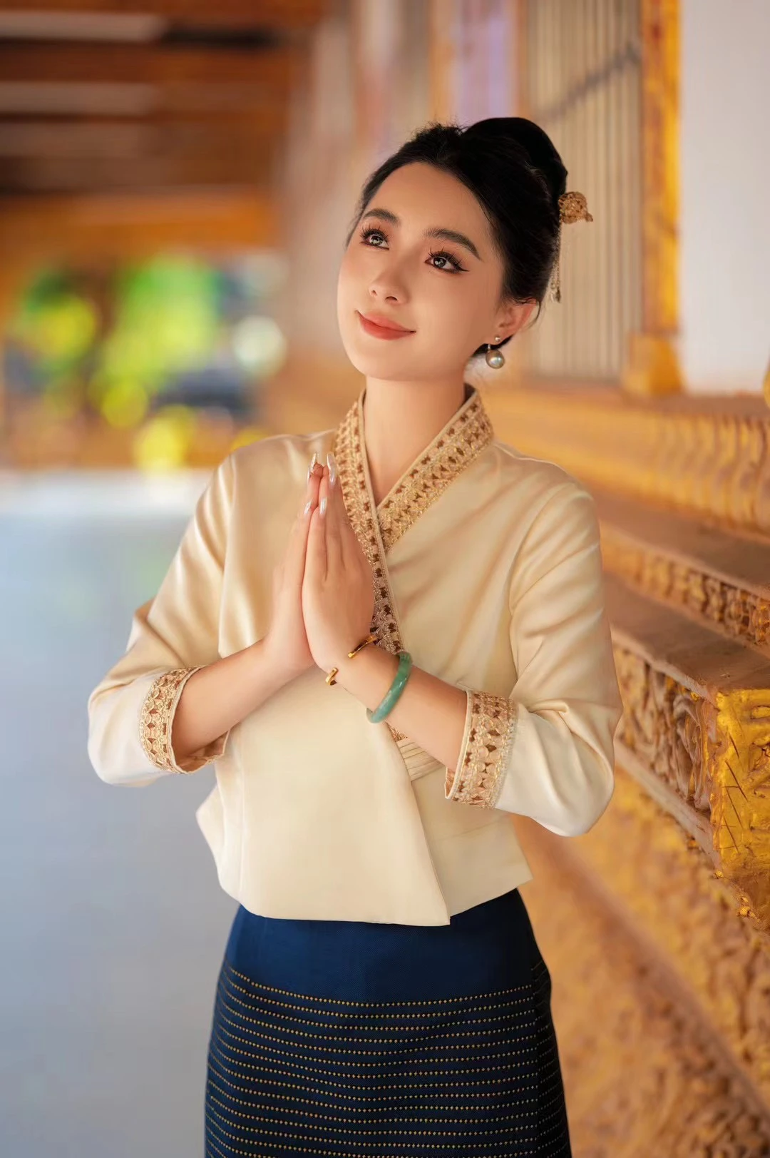 유지아 플라이 '만위안' 민족 슬림핏 화이트 톤업 여행 사진촬영 차 의류 작업복