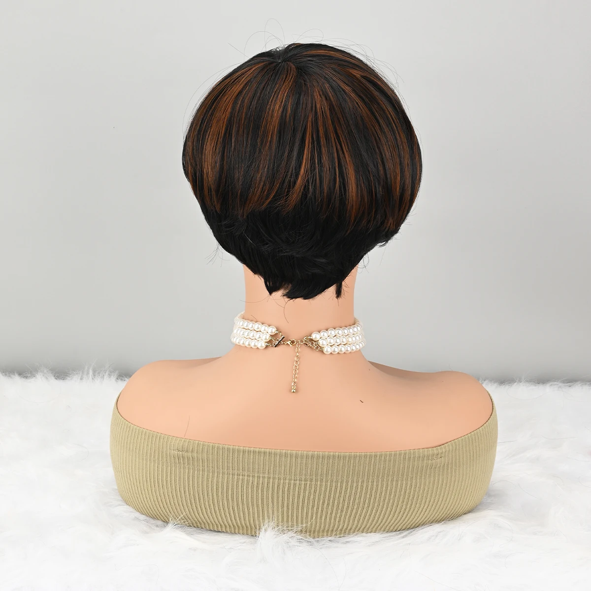 peruca-sintetica-curta-lisa-pixie-cut-ombre-preto-e-marrom-com-franja-destaque-de-vendas
