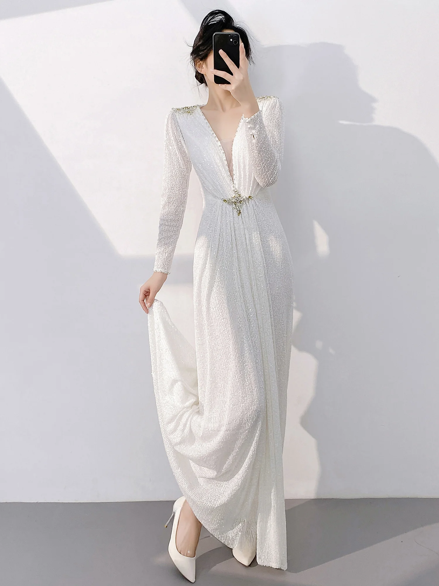 

Элегантное белое вечернее платье для женщин: роскошное, с пайетками, для торжественных мероприятий, с длинными рукавами