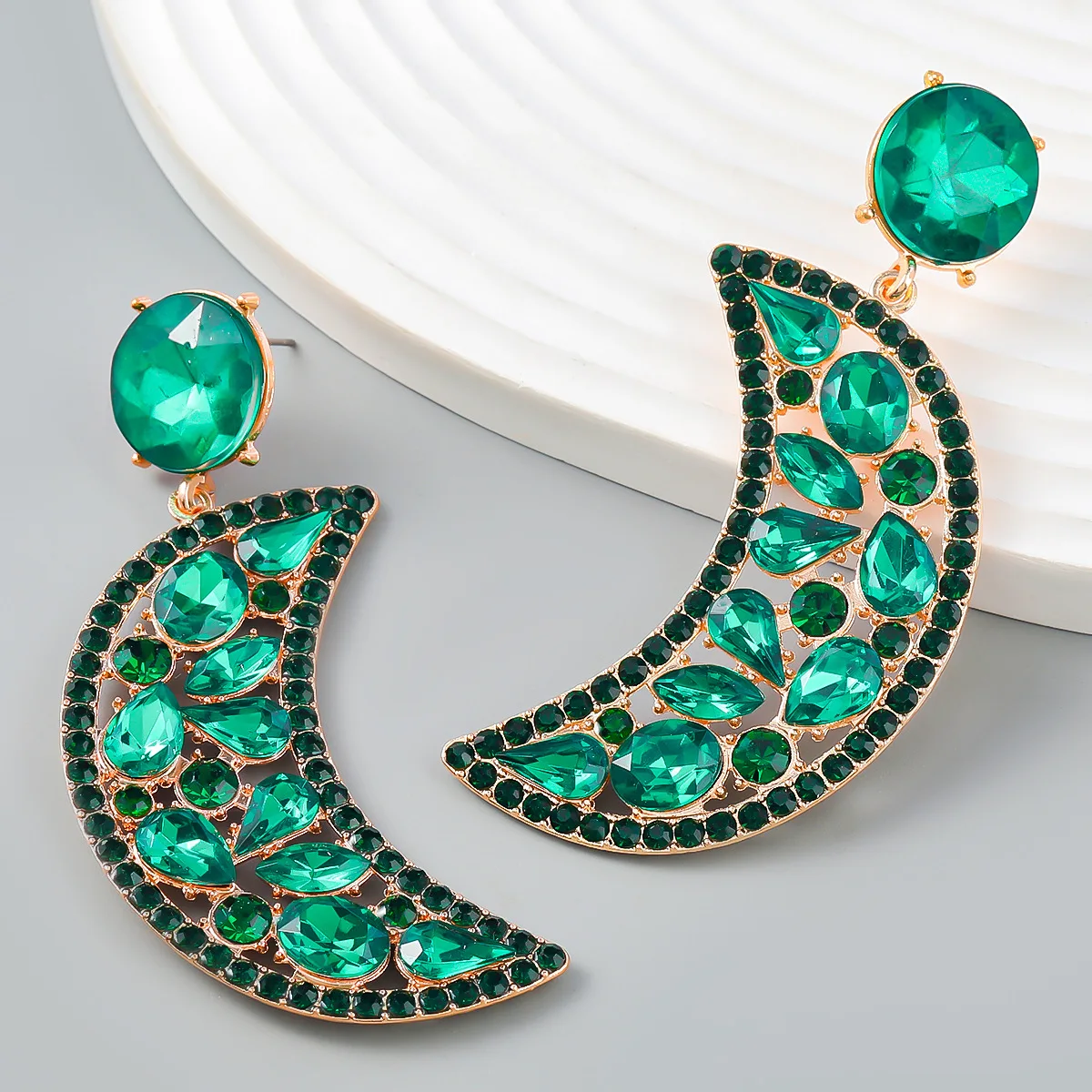 Exaggerated Fashion Deep Green Crystal Moon Shaped Pendant Colorful Class Stone Drop Earrings for Women Party Jewelry