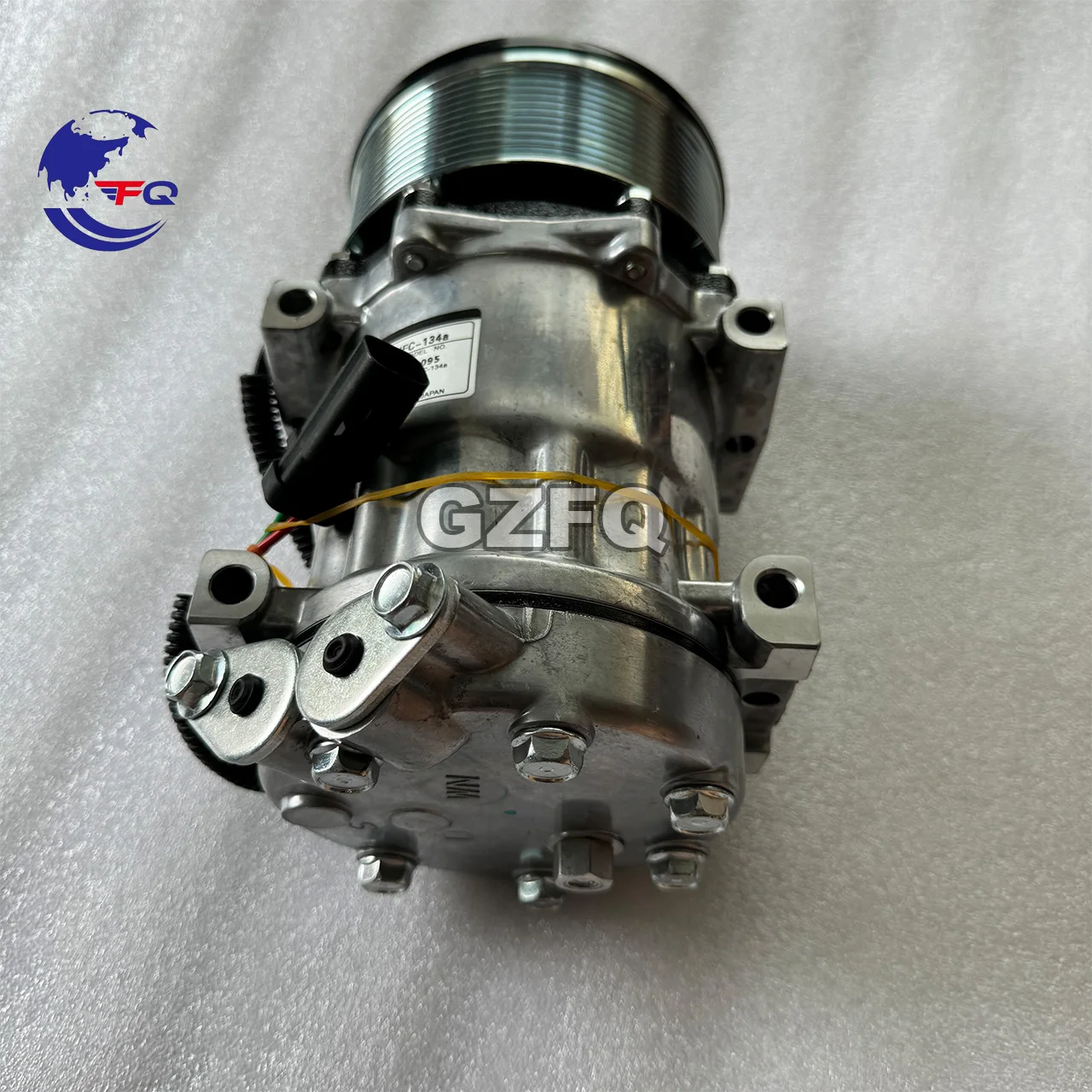 

Caterpillar 3729295 372-9295 A/C Compressor 320D2 329D2 320ELRR 538GF 558LL 320D2FMGF 320E D2L 7H15 A/C Compressor for CAT