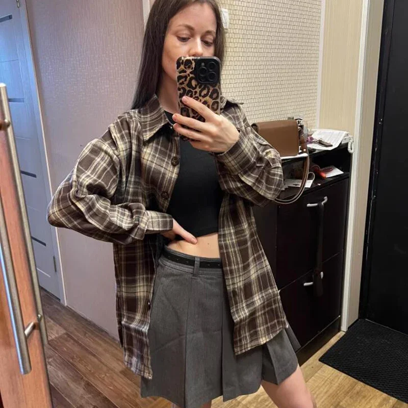 

2026 Vintage Plaid Shirt Women Y2K Autumn Loose Long Sleeve Turn Down Collar Blusas Chic Single Breasted All Match Female Tops