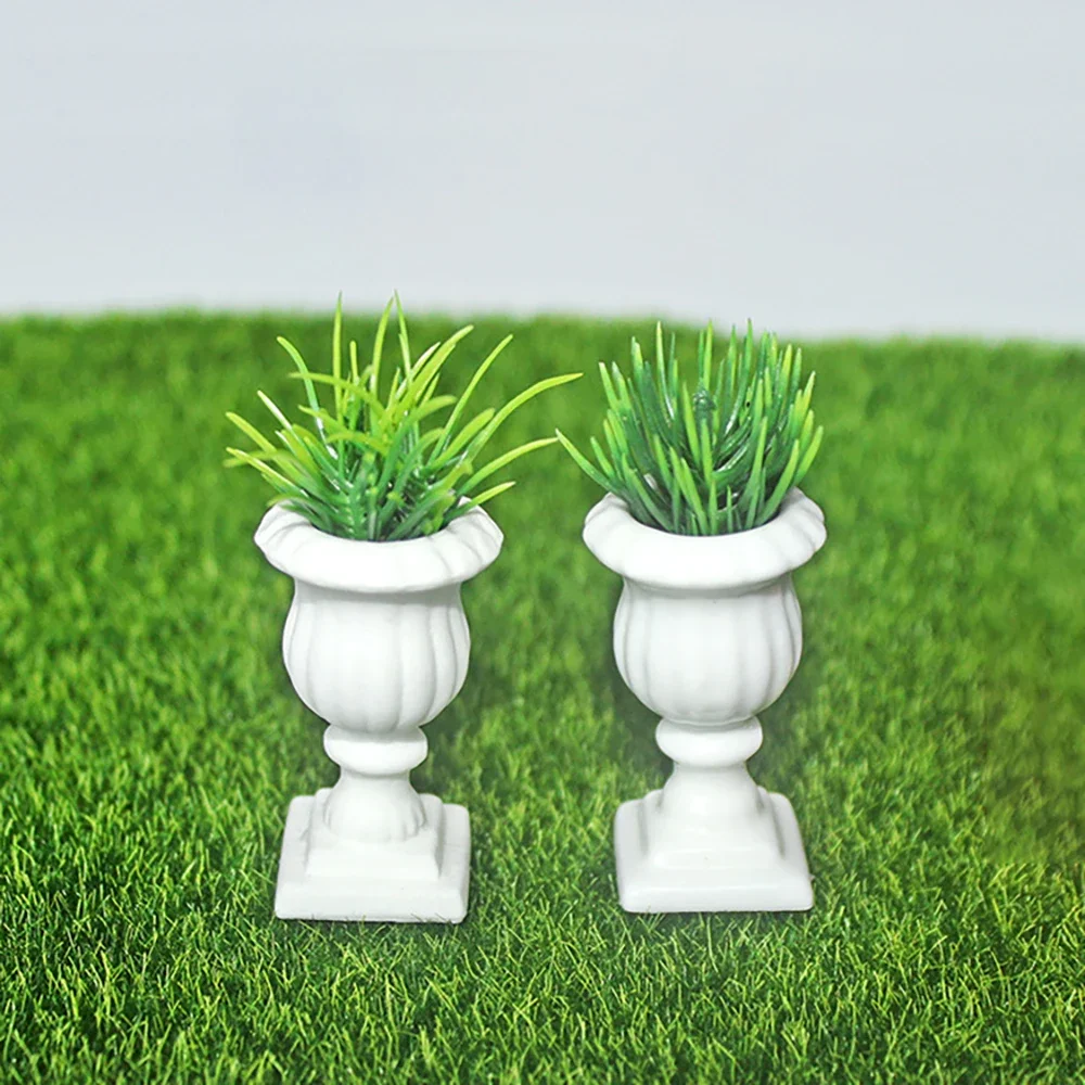 1Pcs 1/12 Dollhouse Miniature Roman Column Flower Pot Mini Green Plants Model Toy for Doll House Accessories Decoration