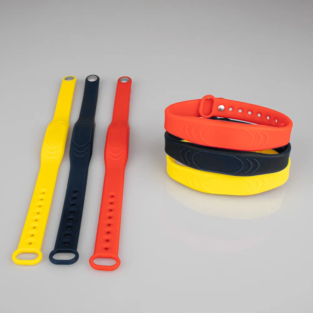 3PCS Waterproof RFID 125khz 13.56MHz Access Control Silicone Wristband Smart Bracelet Tag 4 Chips Readable Writable Optional