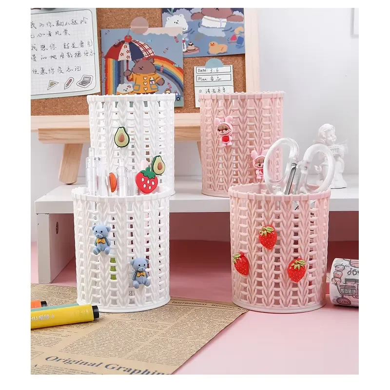 Cute Kawaii Round Plastic Pencil Holder for Kids Desk Ecological Painting Pen Container Stationery Organizer