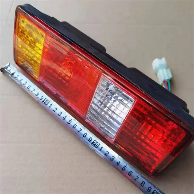 المصد الخلفي الذيل ضوء مصباح الضوء الخلفي المصابيح الخلفية ضوء الفرامل ل DFSK دونغفنغ Sokon شاحنة صغيرة K01/K02/C31/C32 قطع الغيار #2