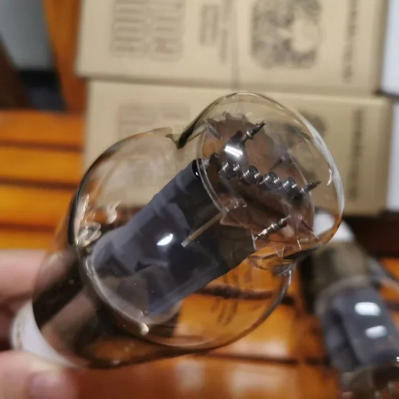 

Eh-gold Foot GOLD Gate 300B GOLD Tube Original Paired HIFI Sound Amplifier