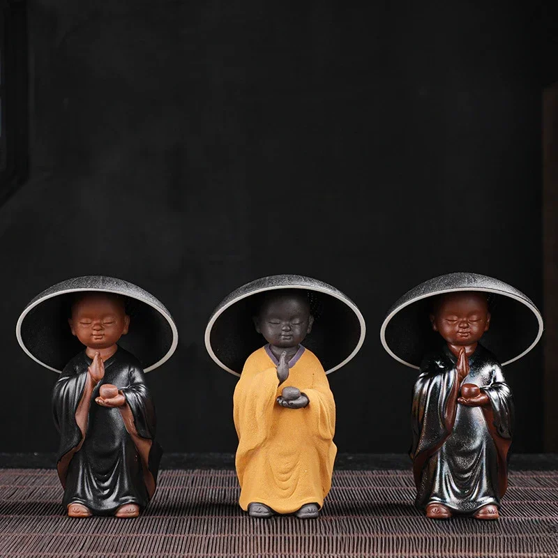 Creative Litte Monk Figurine and Miniature Tea Strainer Kung Fu Tea Accessory Household Tea Infuser Ceramic Decoration