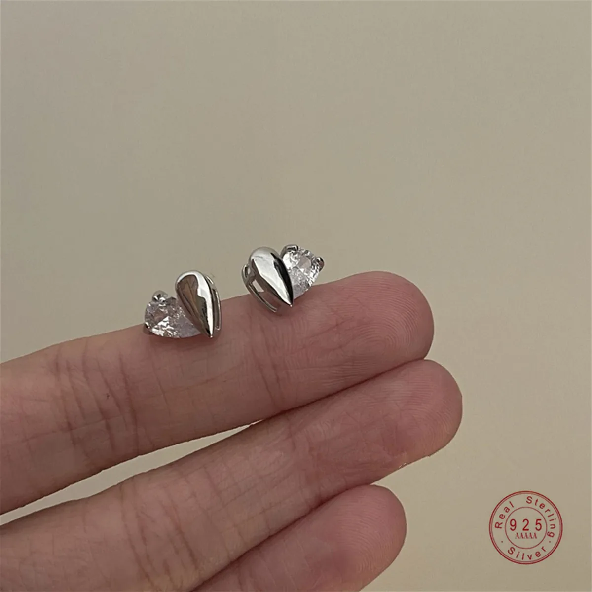 Premium Half Zircon Heart-shaped Asymmetrical Earrings Delicate S925 Sterling Silver Female Student Simple Accessories Gifts