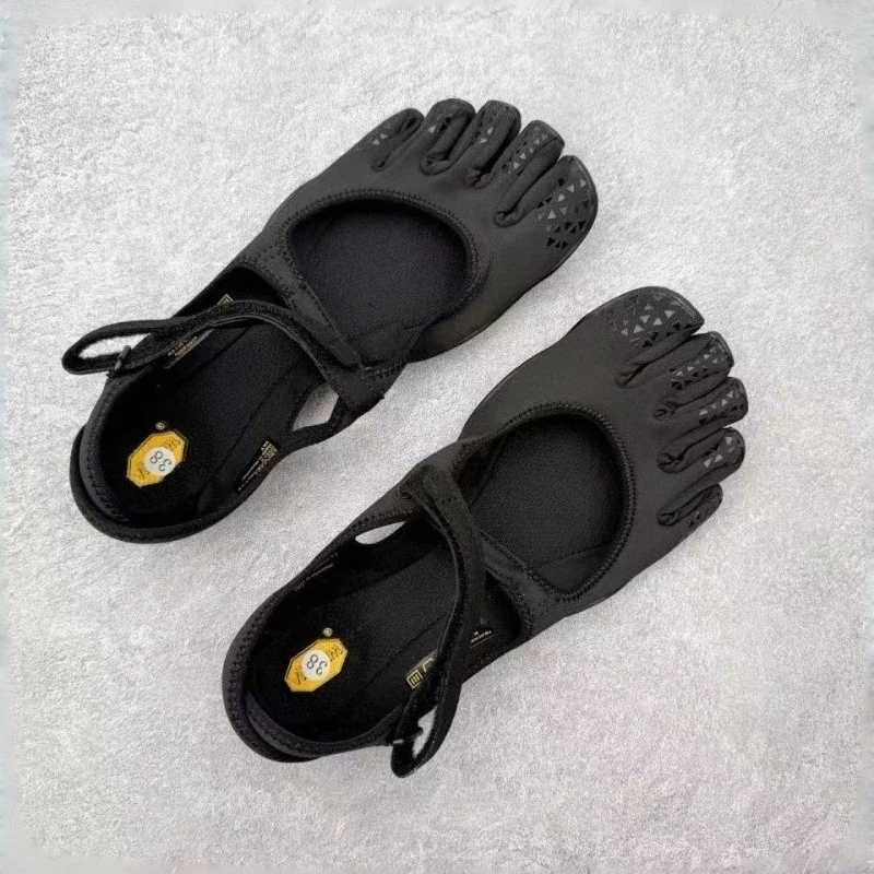 2026 Women Barefoot Five Toe Shoes Yoga Pilates Dance Indoor Fitness Non Slip Soft Sole Lightweight Breathable Training Sneakers