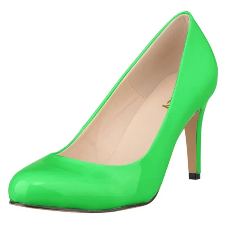 GREEN