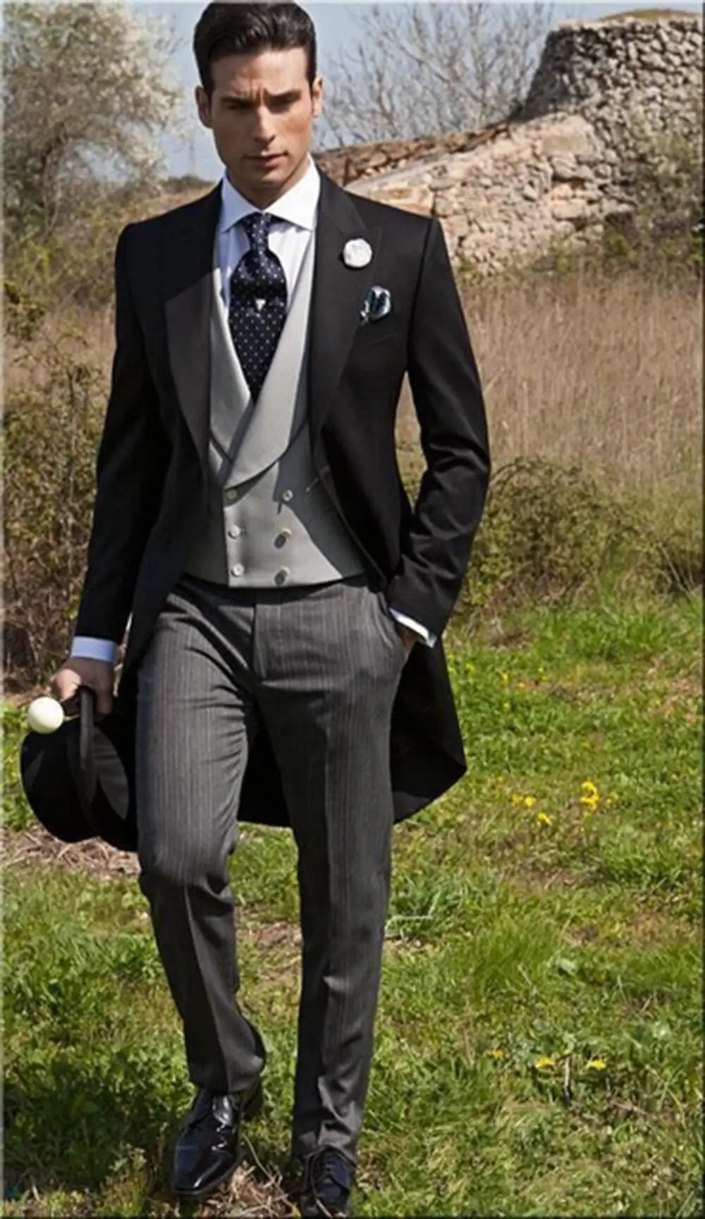 Handsome Men Tailcoat Formal Dress Suit Swallow Tail Coat Black Male Jacket Vest Pants for Party Wedding Dance Magic Performance